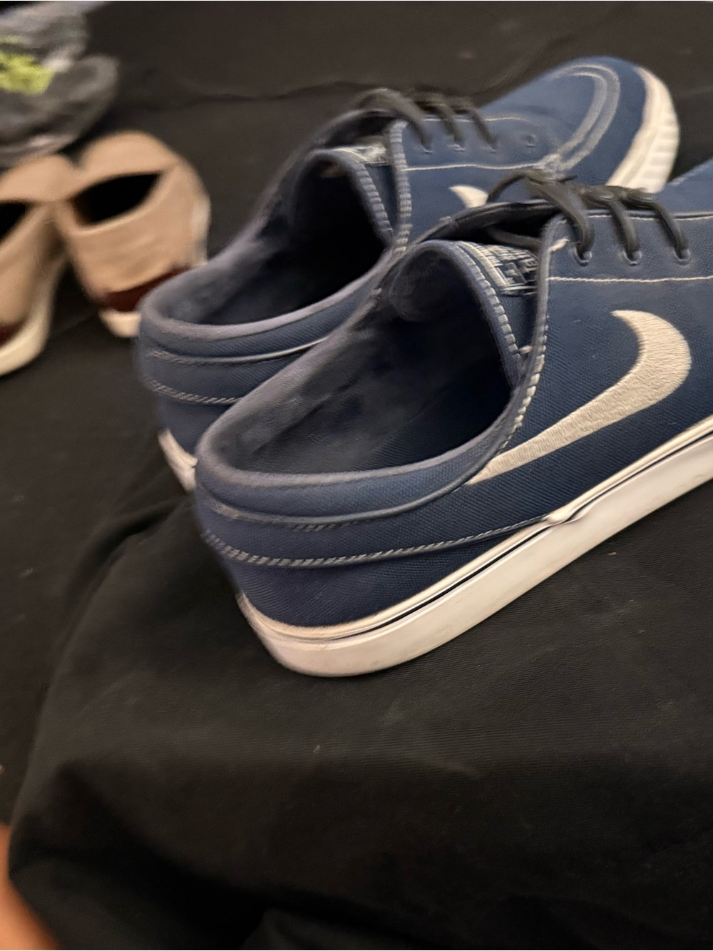 Nike Men's Navy Canvas Sneakers with White Swoosh